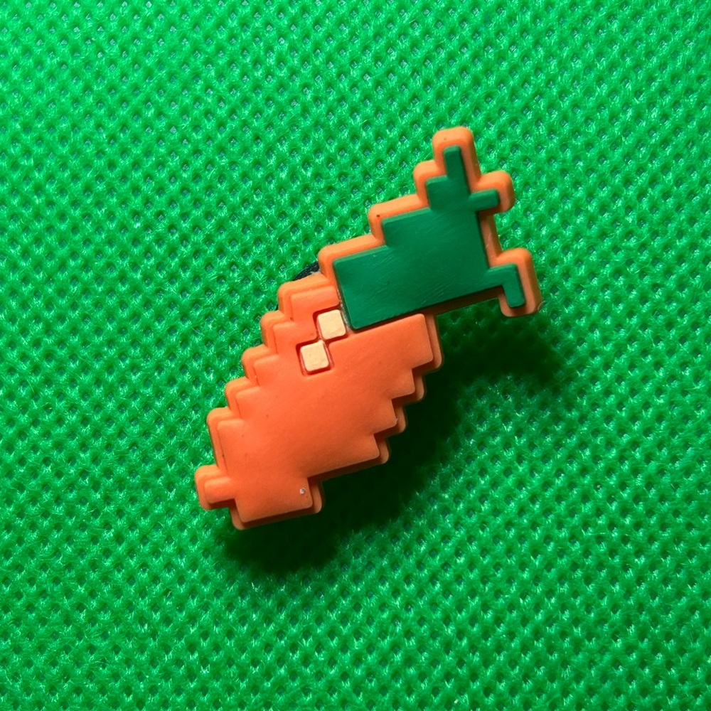 🌼 (5/$10 or 10/$15) NEW “Minecraft” Croc Shoe Charm Collection